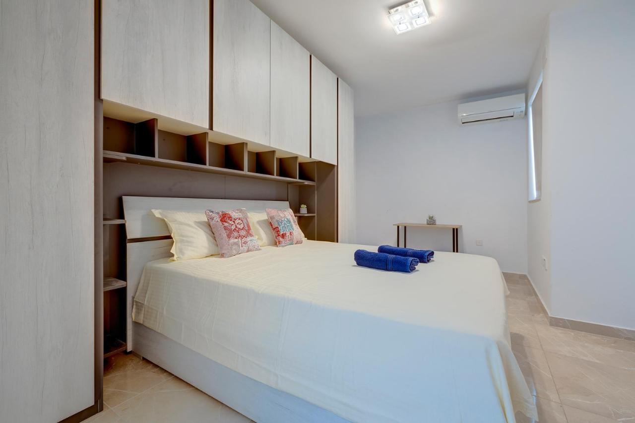Modern 2Br Apartment In Central St Julian'S Saint Julian's Екстер'єр фото