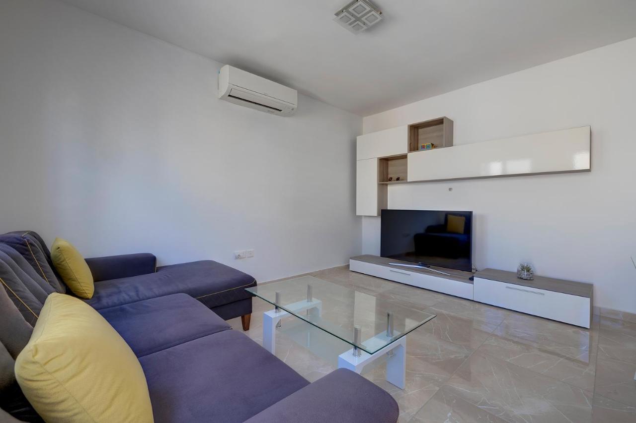 Modern 2Br Apartment In Central St Julian'S Saint Julian's Екстер'єр фото